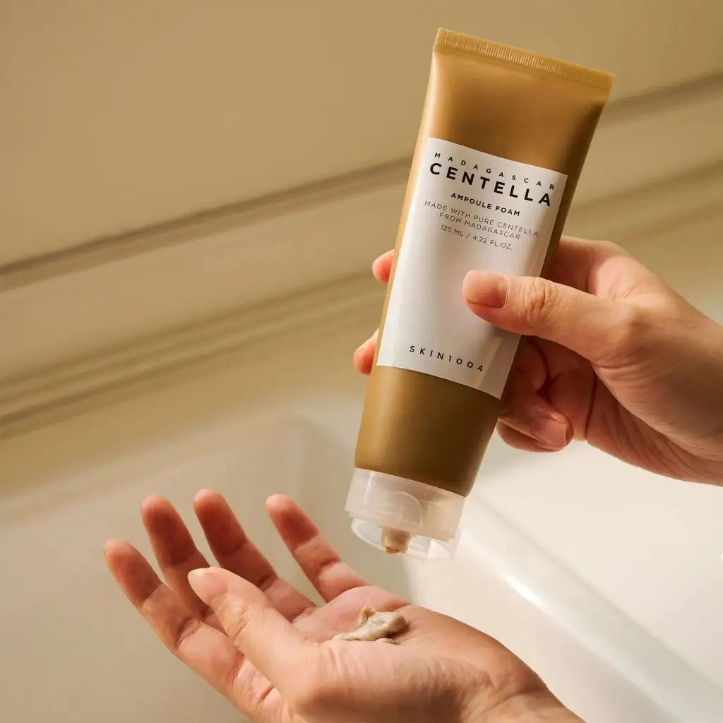 SKIN1004 Madagascar Centella Ampoule Foam 125ml - Mousse nettoyante naturelle légèrement acide - texture - Kbeauty skincare coréenne Skinorea shop Paris France livraison rapide - yesstyle